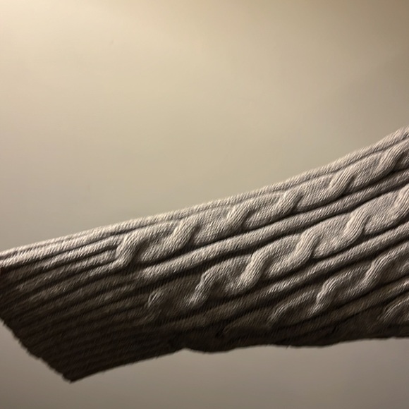 Story On cowl neck cropped cable knit sweater size M.  Excellent condition. - Picture 4 of 7